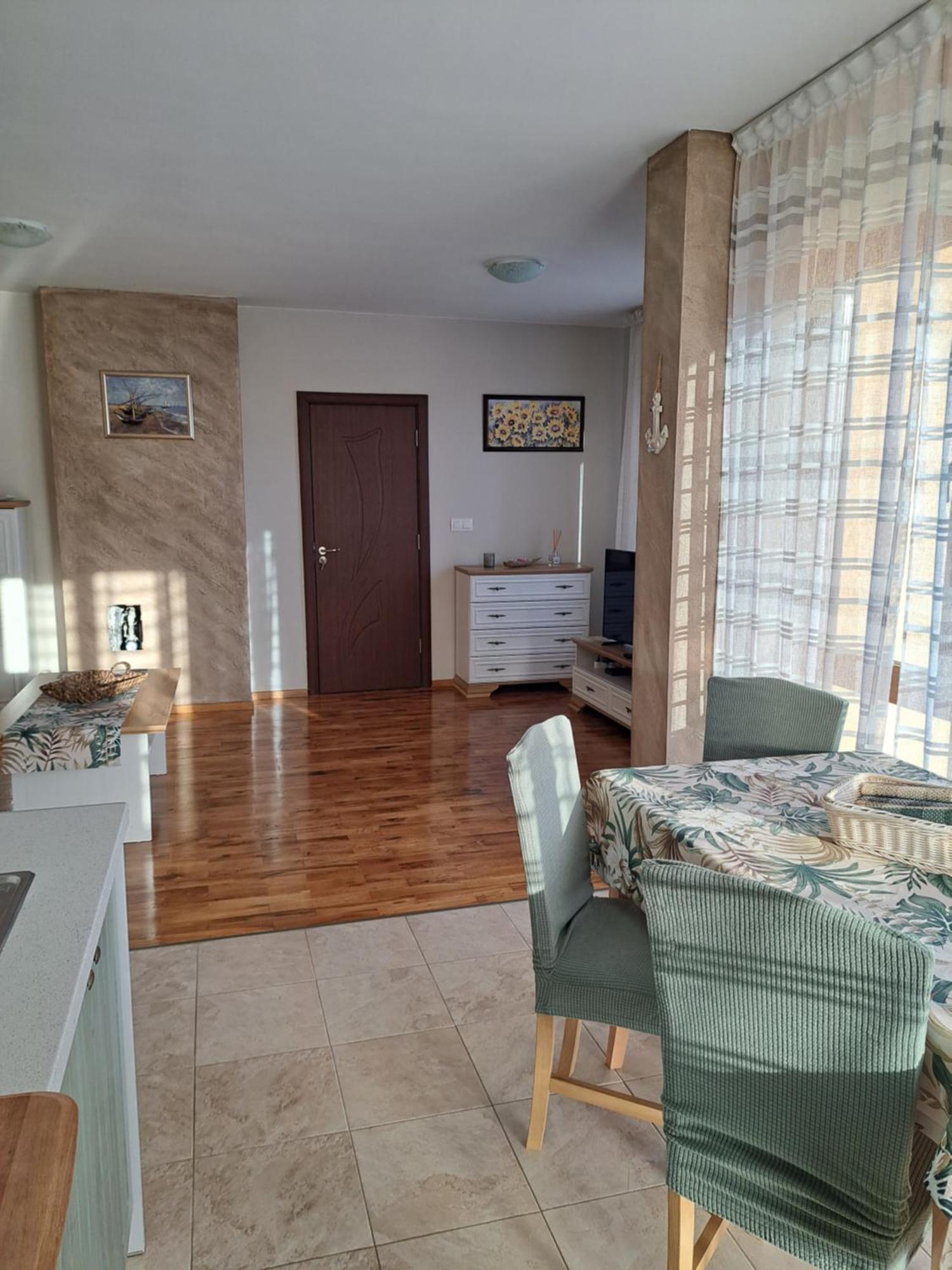 Megi Apartments, Nesebar Sity Eksteriør billede