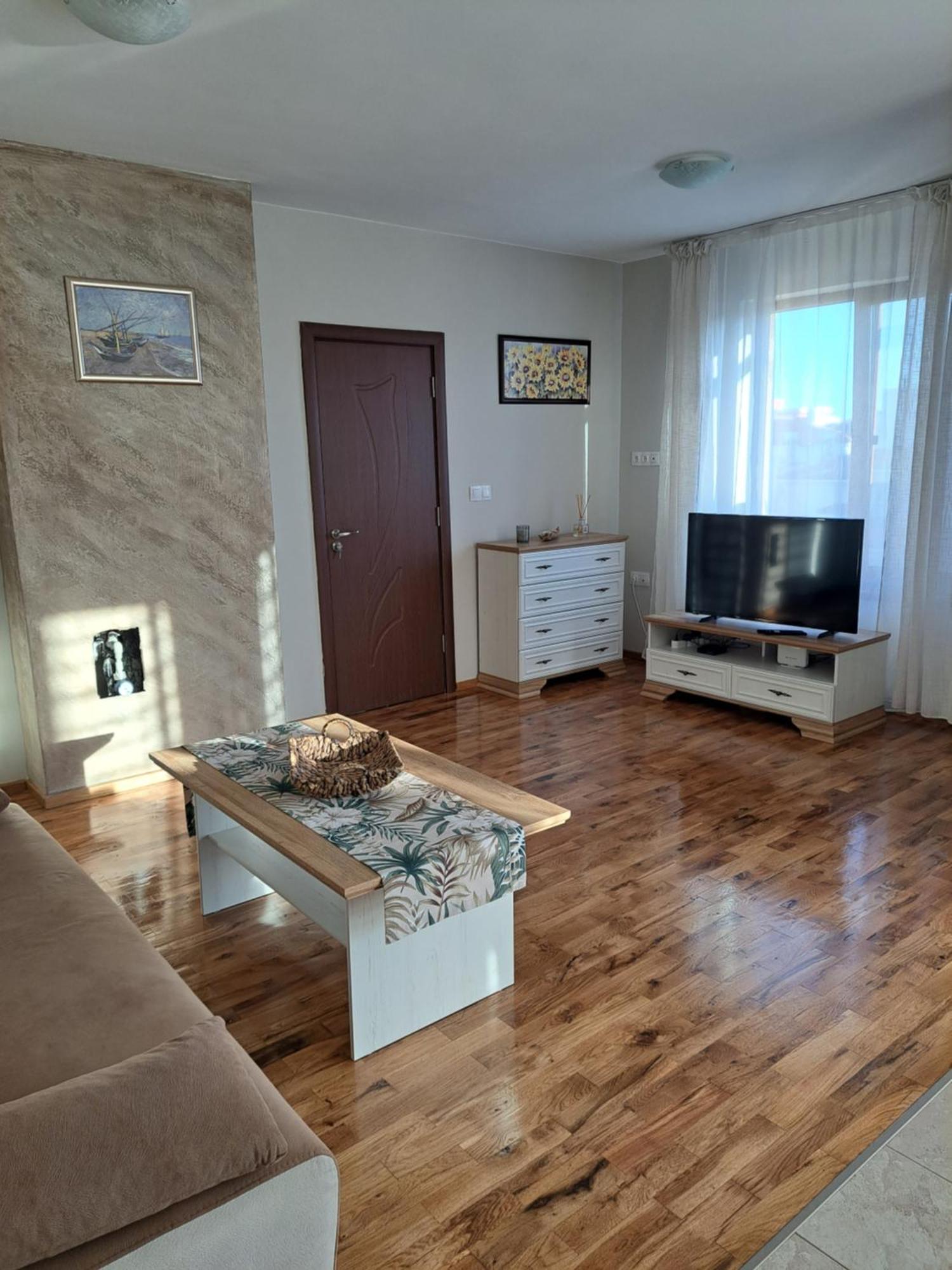 Megi Apartments, Nesebar Sity Eksteriør billede