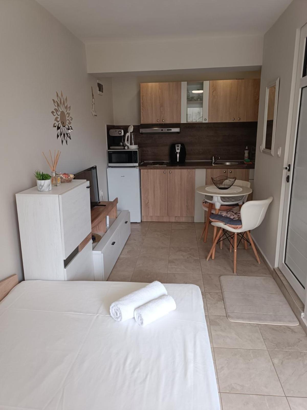 Megi Apartments, Nesebar Sity Eksteriør billede